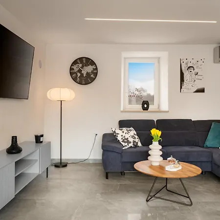 Story Holiday home Vidulini
